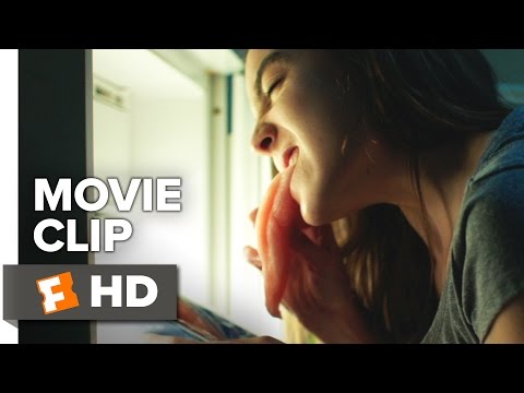 Raw Movie CLIP - Raw Chicken (2017) - Garance Marillier Movie