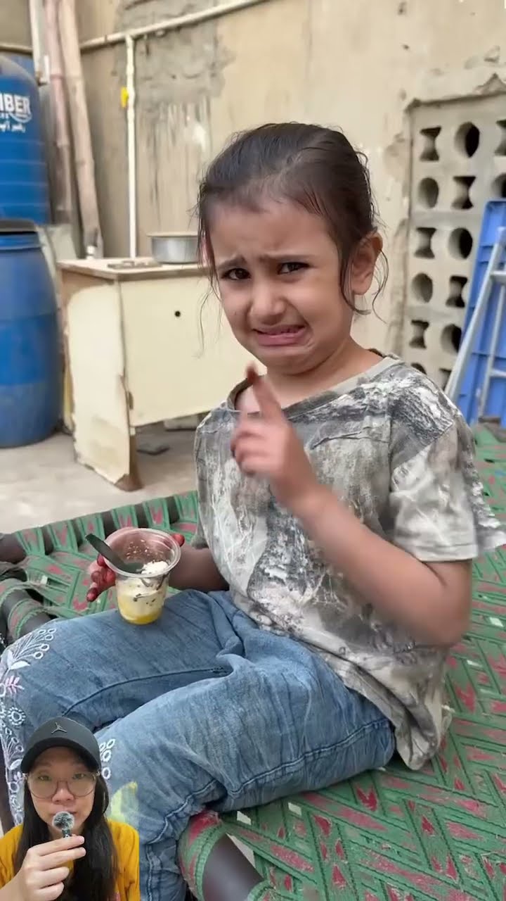 MAKAN ES KRIM JATUHNYA DARI LANGIT #shorts