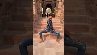 jhoome jo pathan 😀🥵#dance #funnyvideo #youtubeshorts #shortfeed #ytshorts screenshot 5