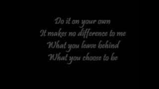 Invincible- Muse(lyrics)