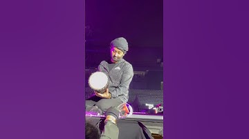 Arijit Singh - The most humble Bollywood singer for a reason 🫰 #arijitsingh #concert #bollywood