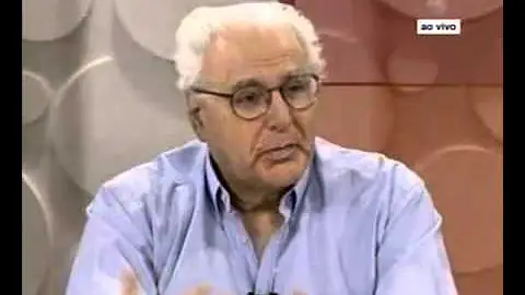 O que te causa tristeza?