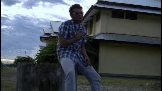 tetap menanti