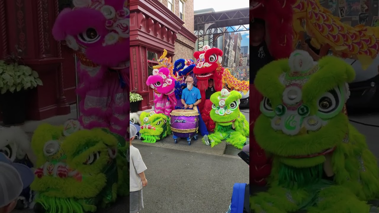 Chinese New Year Dragon Sun Loong Parade  Warner Bros Movie World