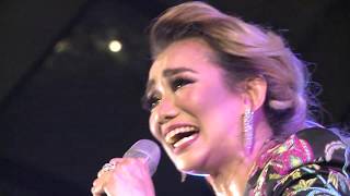 Download lagu Aku Wanita Reza Artamevia Aku Wanita Reza Artamevia