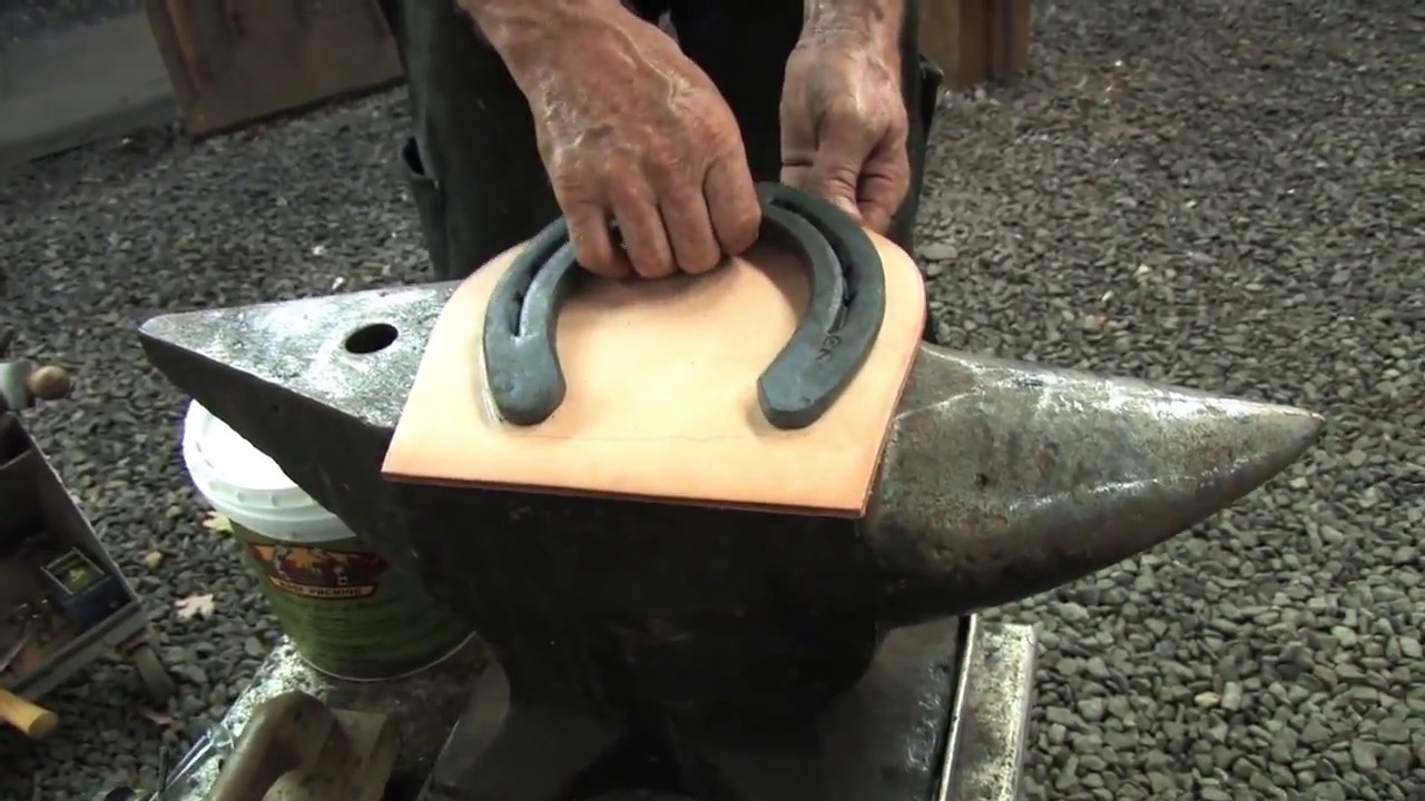 What Is Horseshoeing at Viola Tharp blog