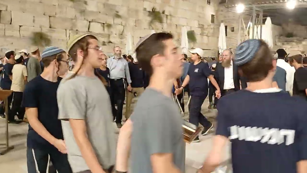 ישיבת בני צבי פתיחת שנת פ