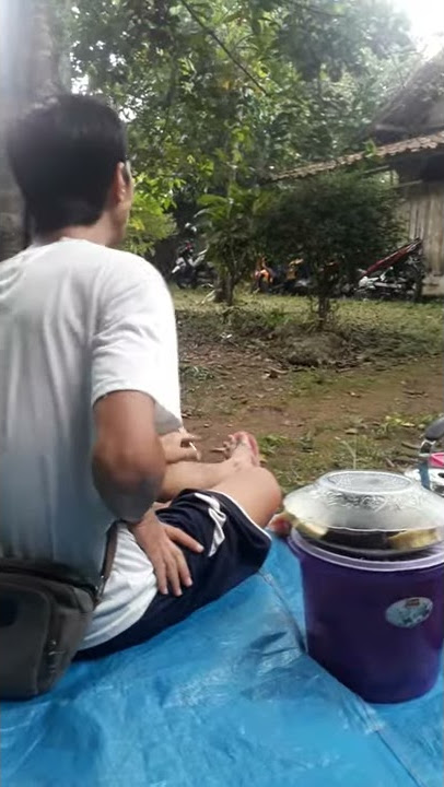 PECINTA KOPI NGOPI DEPAN RUMAH PANGGUNG. #RUMAHPANGGUNG