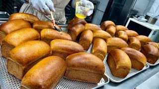 The thickest toast ever! Cream Falls Giant Toast - Korean street food