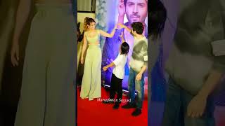 Kirti Senon And Kartik Aryan With Her Fan