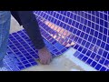 HOW TO TILE A SWIMMING POOL FLOOR USING THE ULTRASPREADER