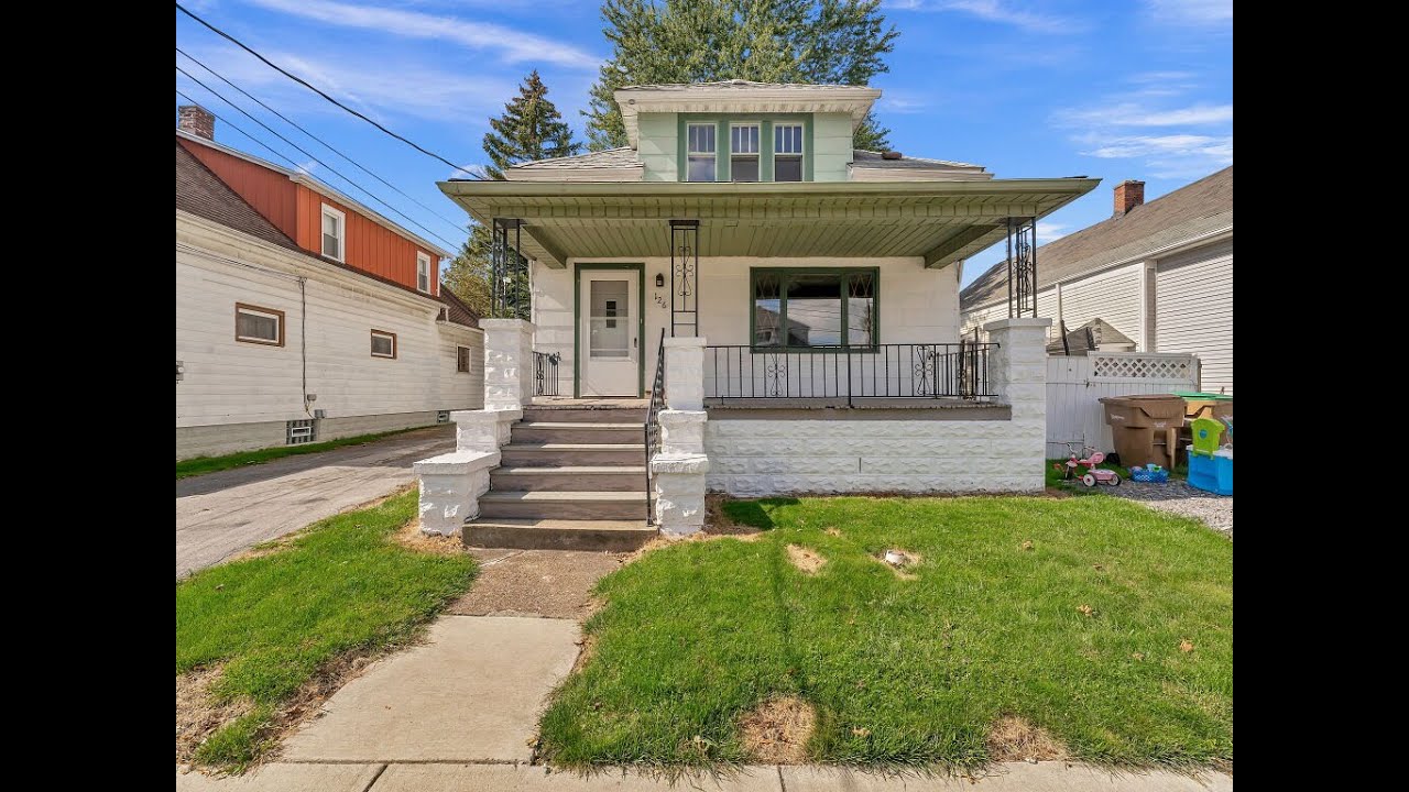 Single Family For Sale 126 Willowlawn Parkway, Cheektowaga, NY 14206