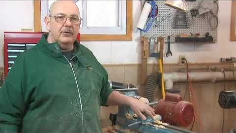 End Grain Hollowing with a Scraper in Woodturning