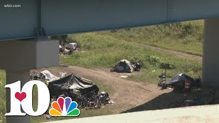 Knoxville leaders continue efforts to reduce homelessness in area