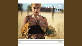 Video thumbnail of "Tonina - Un Trago De Tu Vida"
