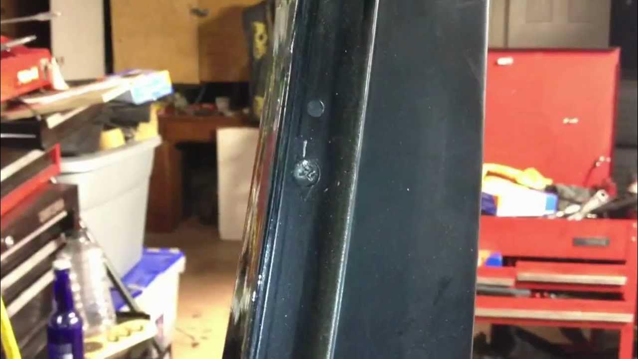 How To Remove Driver Side Door Pillar 9703 BMW 5 SERIES E39 528I 525I