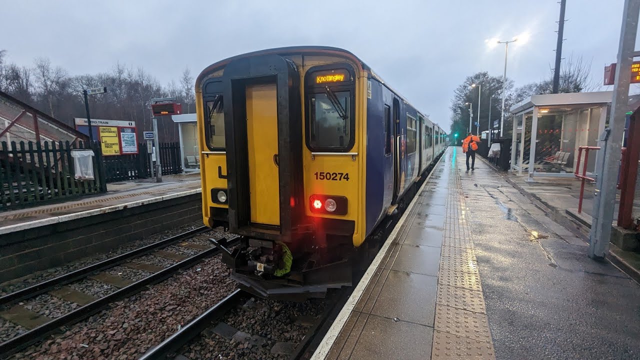 Northern full journey Knottingley to Leeds via Streethouse 23/12/2022