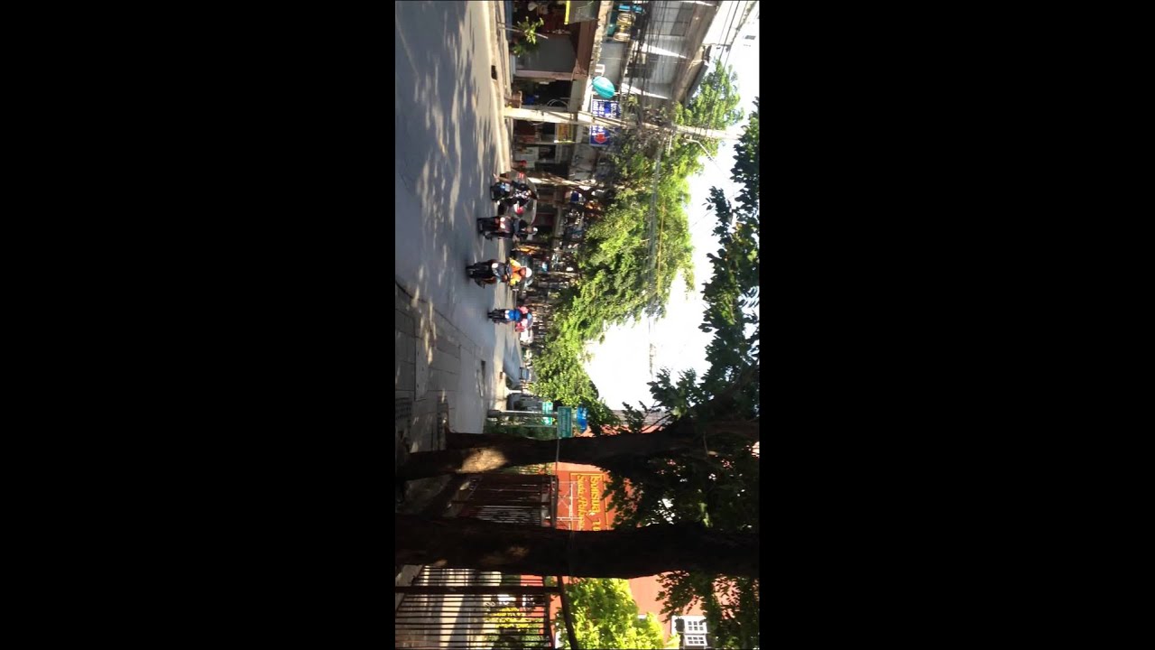 Walking a side walk from The nice palace area , Bangkok Thailand | ข้อมูลที่อัปเดตใหม่เกี่ยวกับโรงแรม สยาม ธารา พา เล ซ