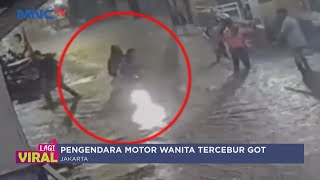 Heboh! Detik-detik Pengendara Motor Wanita Tercebur Got