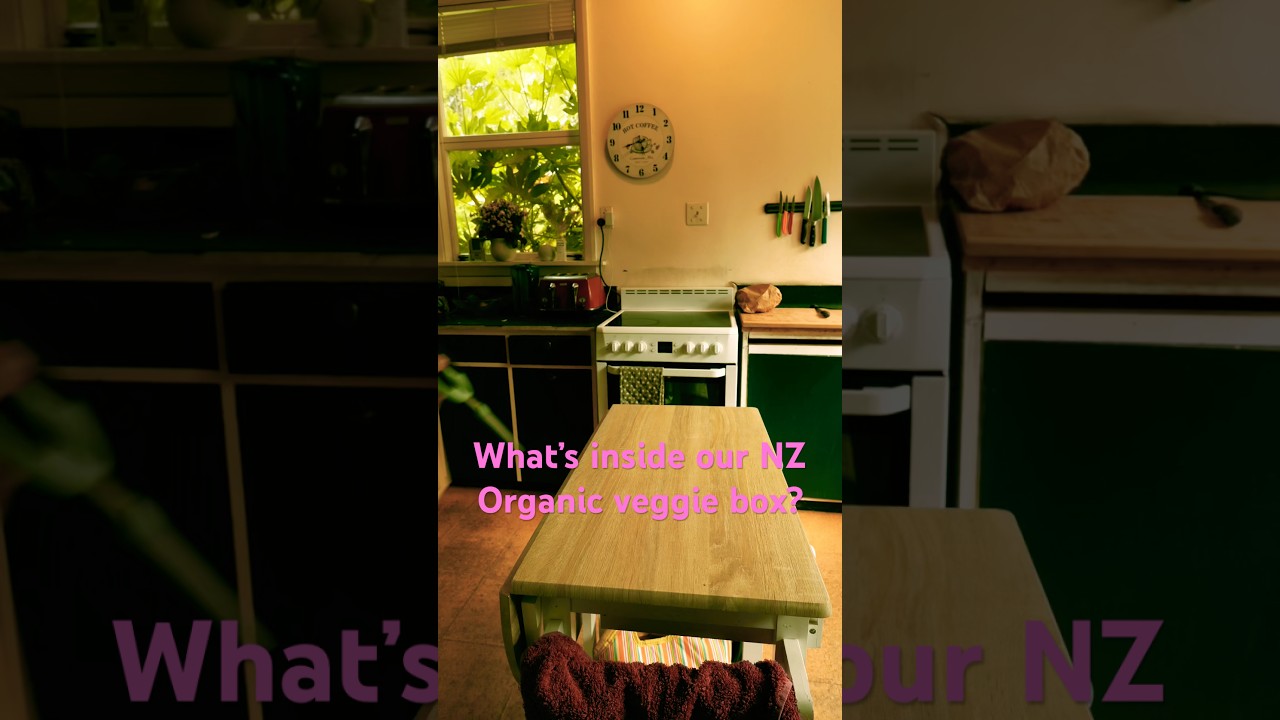 Life in rural New Zealand:organic veggies,slow moments.