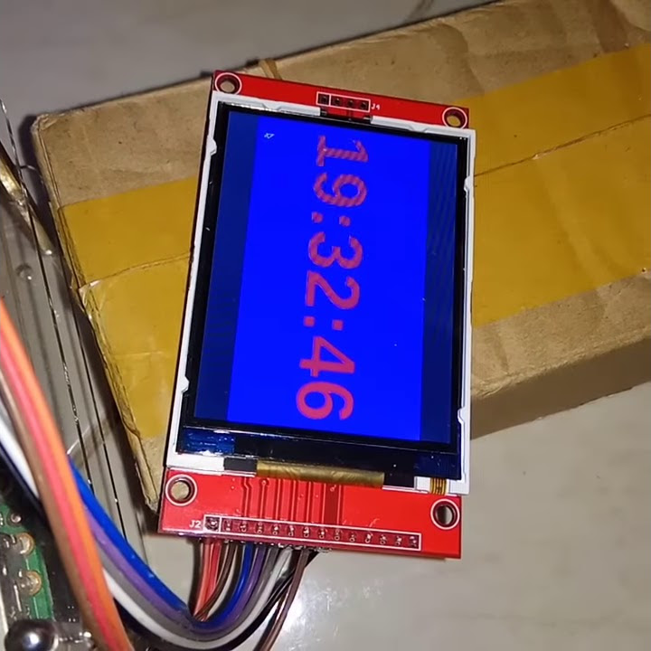 Raspberry pi 2 + 2.8" ili9341 tft + python digital clock - YouTube
