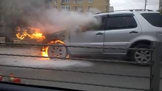 Сгорел джип мерседес ML в Железнодорожном 17.10.2016