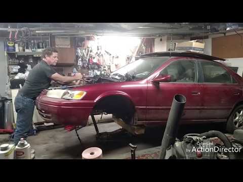 1998 TOYOTA CAMRY ENGINE REMOVEL FROM BOTTOM.