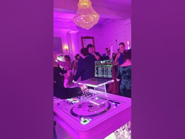 When the bride asks for Rihanna, you give her Rihanna! #dj #weddingdj #pioneerdj