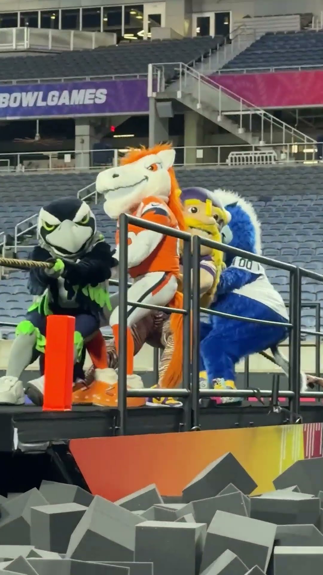 Mascots vs. Creators tug of war!! @BroadcastBoysHoH