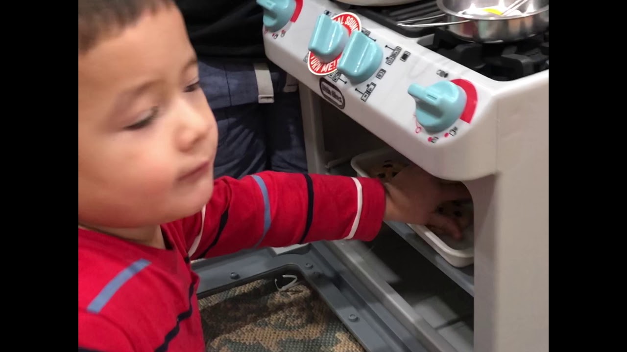 Little Tikes - First Oven Realistic Pretend Play Appliance for Kids