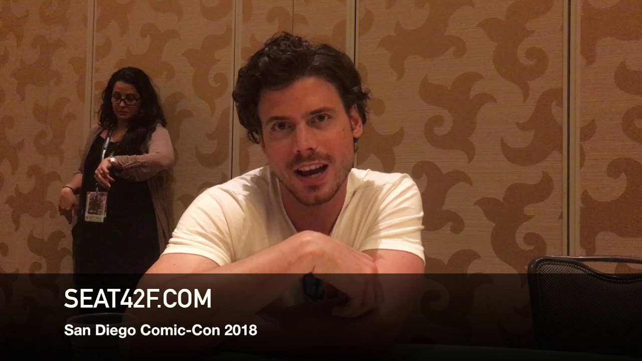 François Arnaud MIDNIGHT TEXAS Comic Con Interview