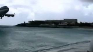 St. Maarten Airport Landing - The most incredible Landing