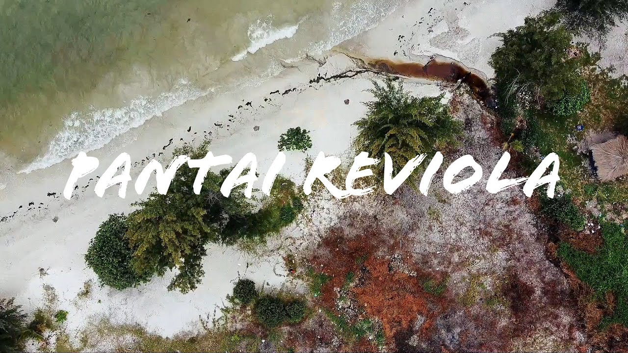 Pantai Reviola - Sea Light Beach