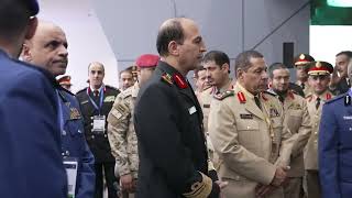 #فيديو_الدفاع قائد القوات البحرية الملكية السعودية يزور #معرض_الدفاع_العالمي.