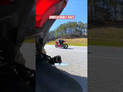 Ducati V4R vs