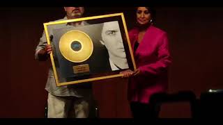 Entrega disco de oro Camilo Sinfónico (Camilo Sesto) - 16/Sep/2022