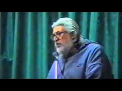 آهای خبردار فیلمی تازه یافت شده از شعرخوانی حسین منزوی در دانشگاه زنجان پاییز ۸۲