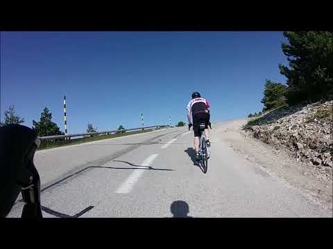 ascension mont ventoux en vélo par Bedoin et descente vers malaucene