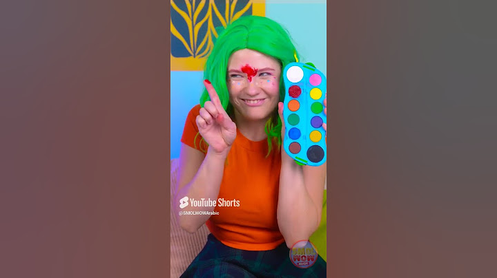عندما تصر على وضع المكياج في الفصل، حتى مع وجود معلمة صارمة! 😂 #مضحك