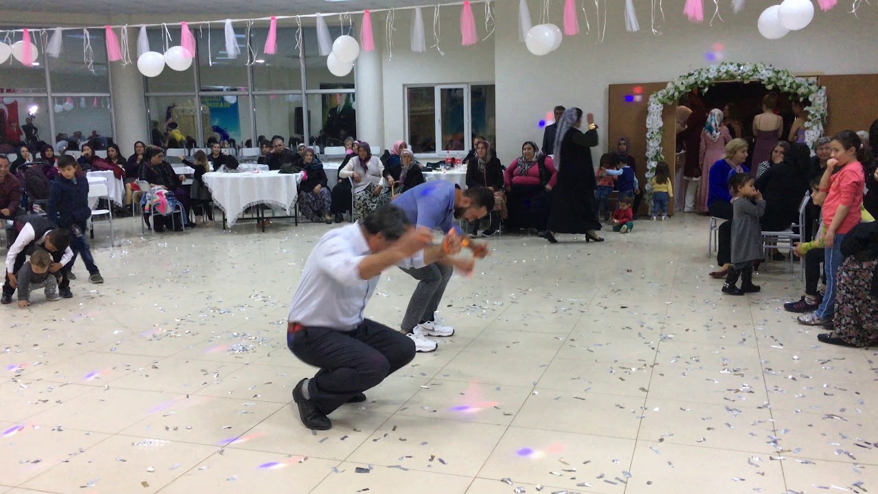 İslamoğlu Zeybeği, Çiçek Dağı ve Gediz Pazarı Oyunu Uşak Eşme