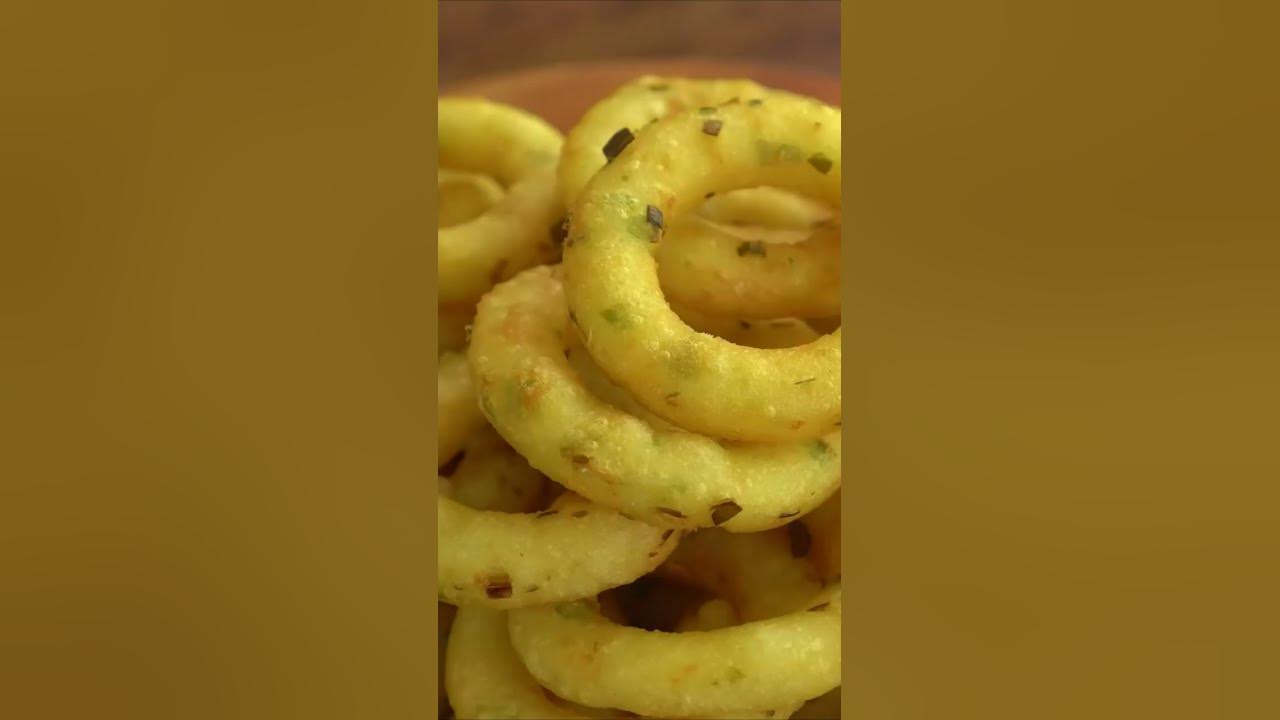 Потрясающие картофельные колечки с чесноком и луком - YouTube