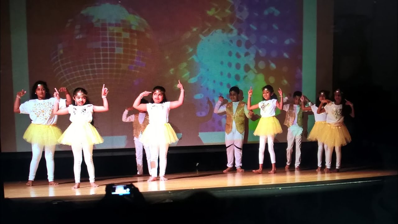 Disco Deewane Dance by children - YouTube