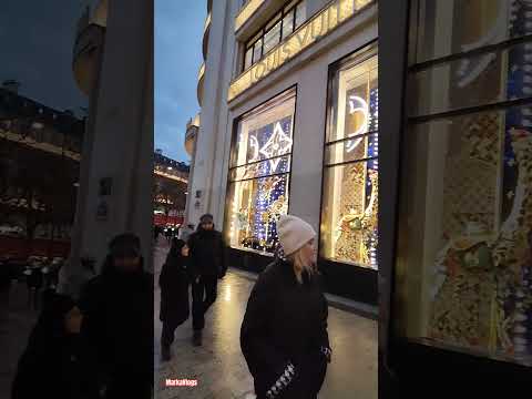 شوارع عاصمة الرومانسيه باريس فرنسا   مراكش   