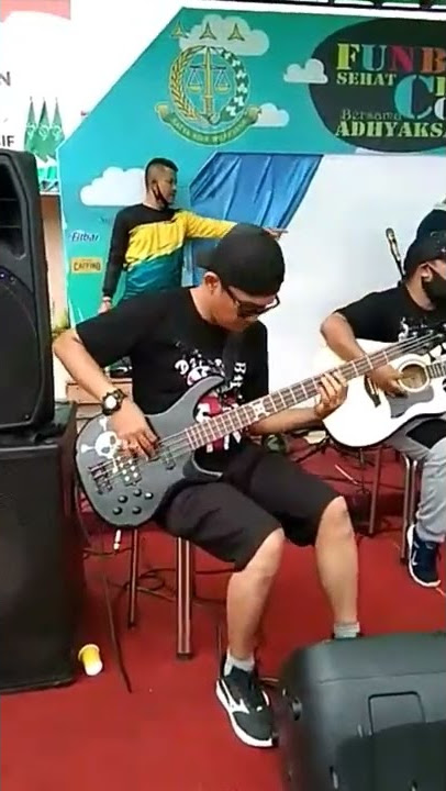 #livemusik #bento #band #bass #iwanfals #falsmania #cover #bass #drum #guitar #gitar #carfreeday