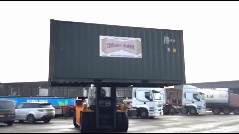 How to: Offload a storage container using a fork lift