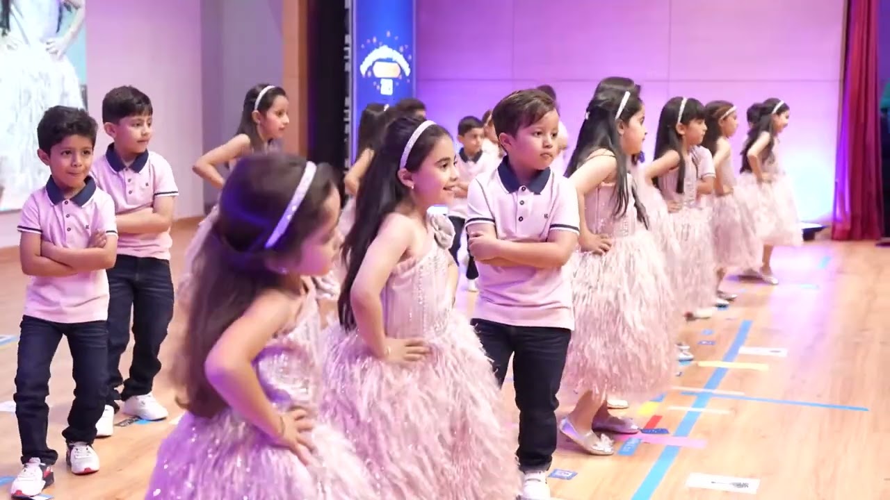 تخرج رياض الاطفال قسم الدبلوم 2023 - مدارس رياض نجد