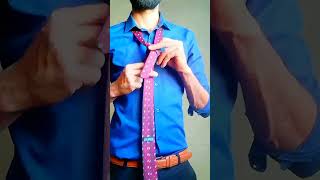 طريقة ربط الكرفته ( ربطة عنق ) | أسهل طريقة جديده #shorts #tie