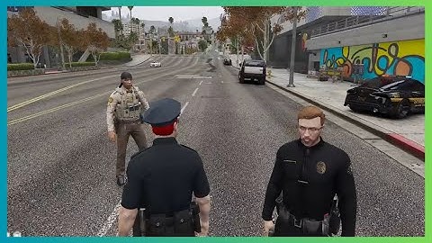 Perry runs into Quangle and Jared Gitlin riding together | NoPixel 4.0 GTA RP | RP Clips Hub