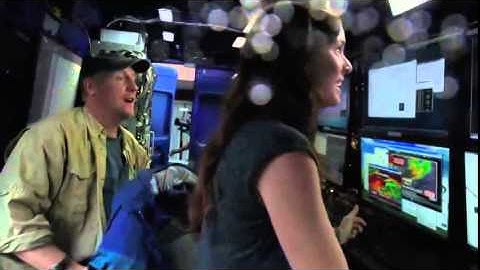 映画 イントゥ・ザ・ストーム/Into the Storm 予告編 「”怪物”のど真ん中へ」