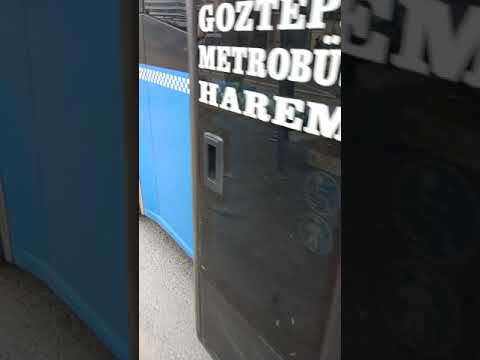 E5 Göztepe Medikal Park civarı ana yolda durak yapan minibüsler